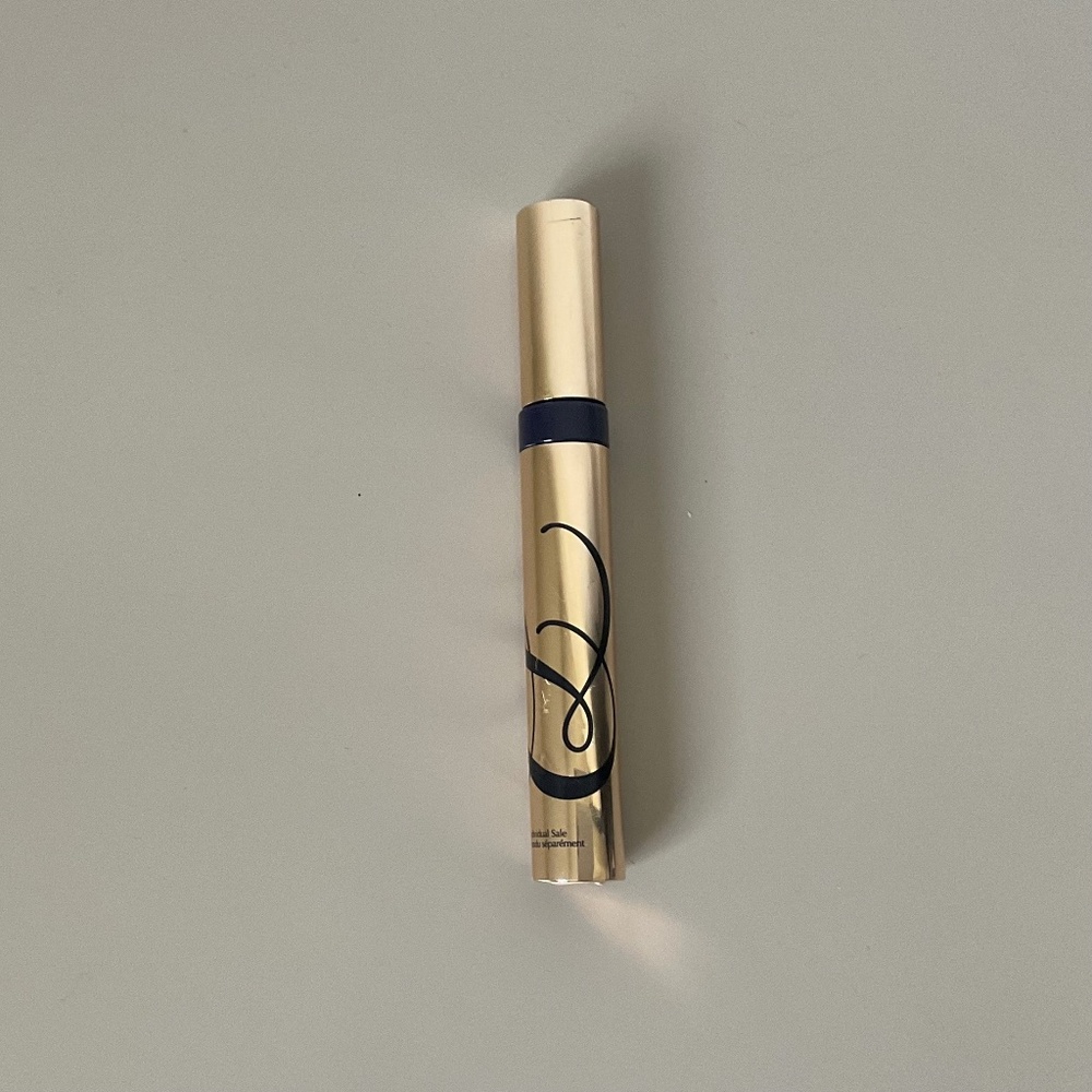 Estée Lauder  SUMPTUOUS EXTREME MASCARA WOMANS